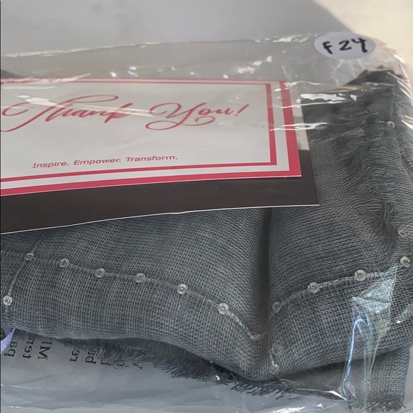 Tilo Twilight scarf new with tags - Picture 7 of 7